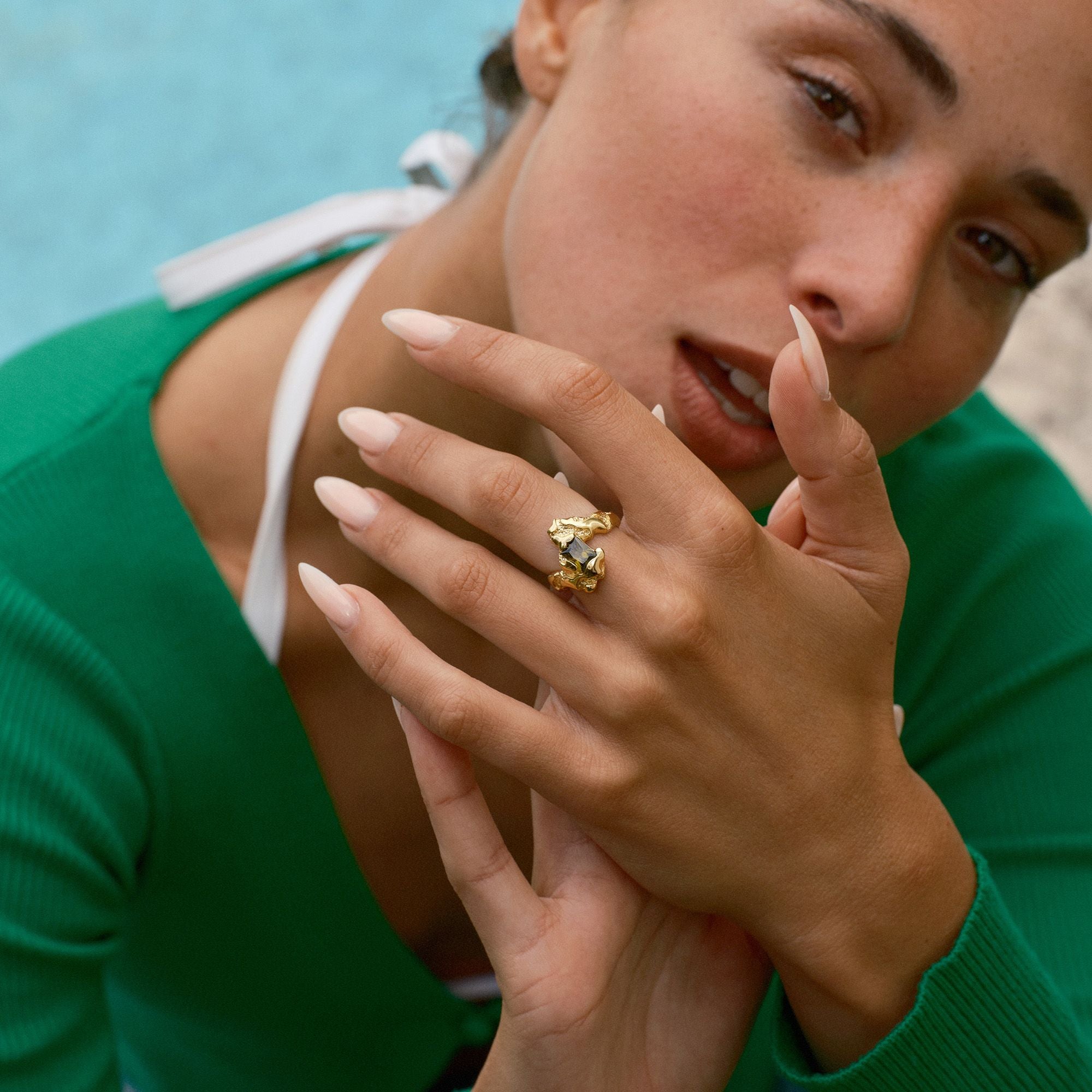 Store Contrast Ring